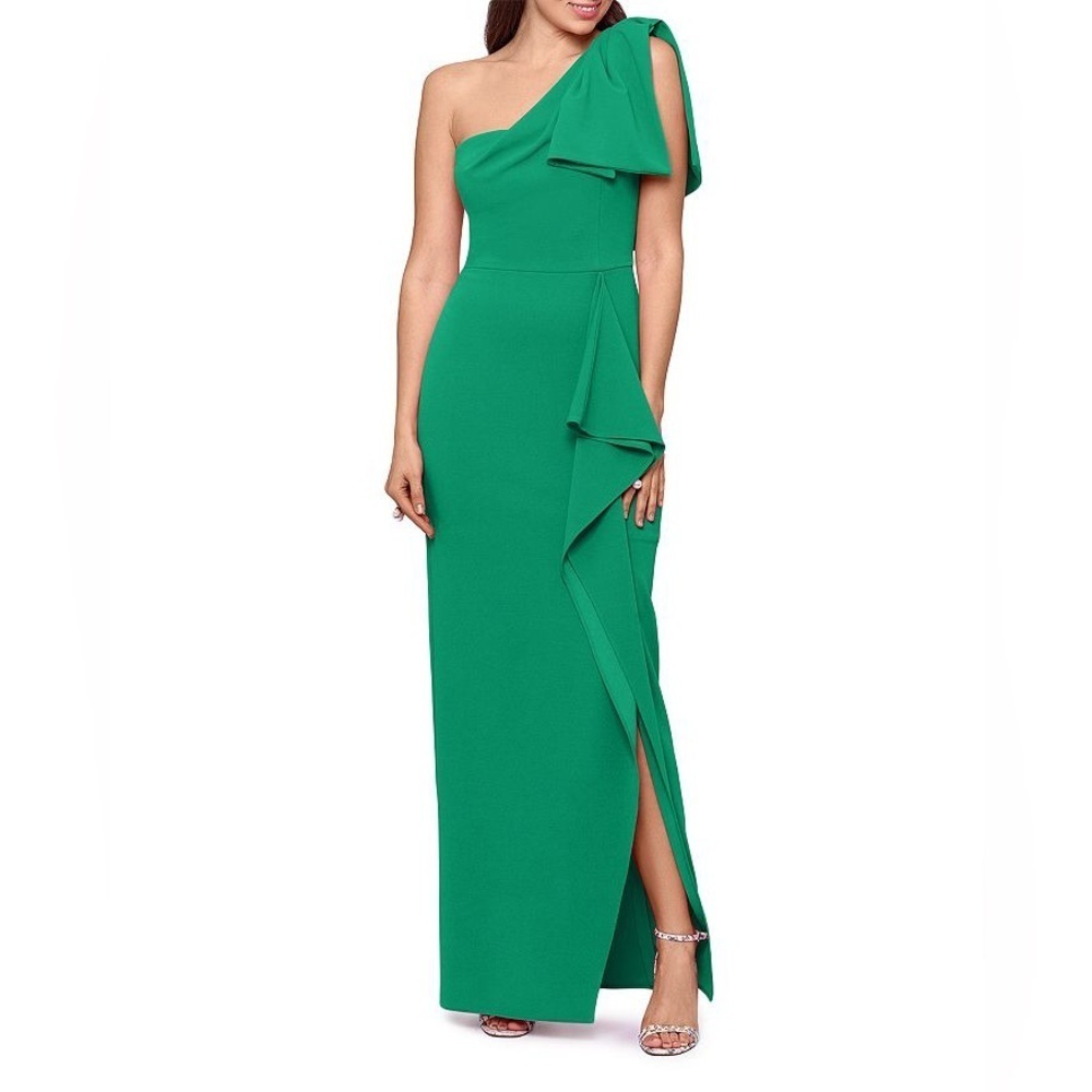 Betsy Adam Women's Bow-Embellished One-Shoulder Sleeveless Gown